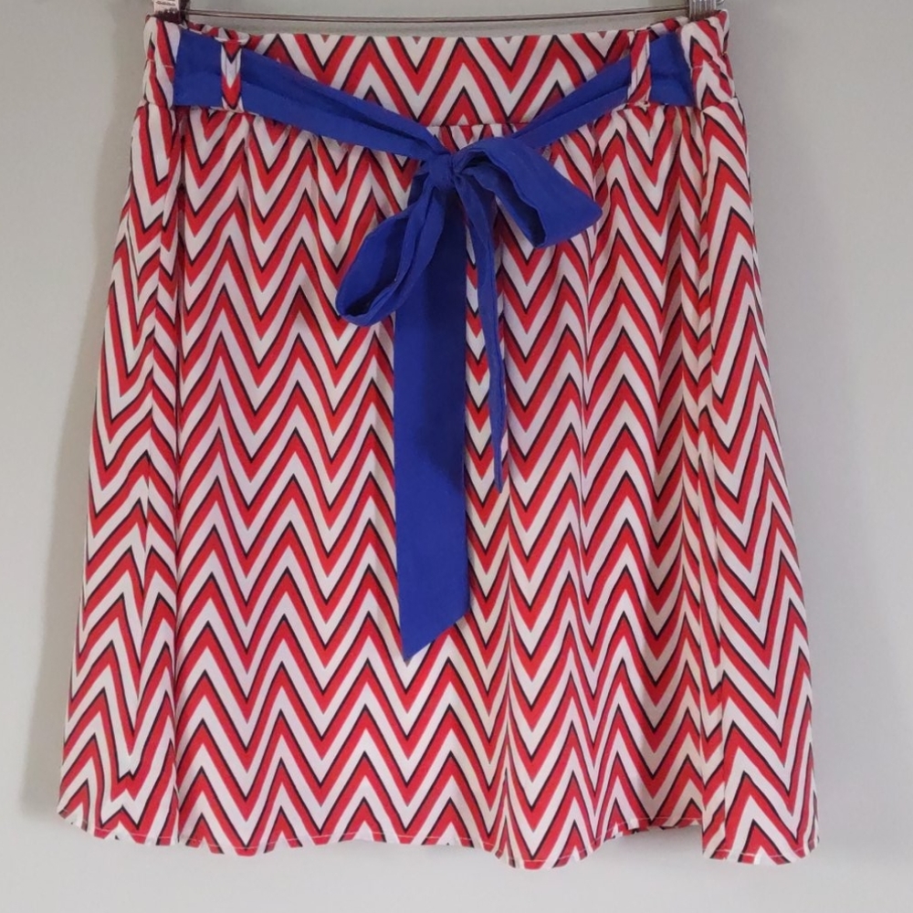 Everly Chevron Print Red White Black Blue Belted Skirt Women's Size Large